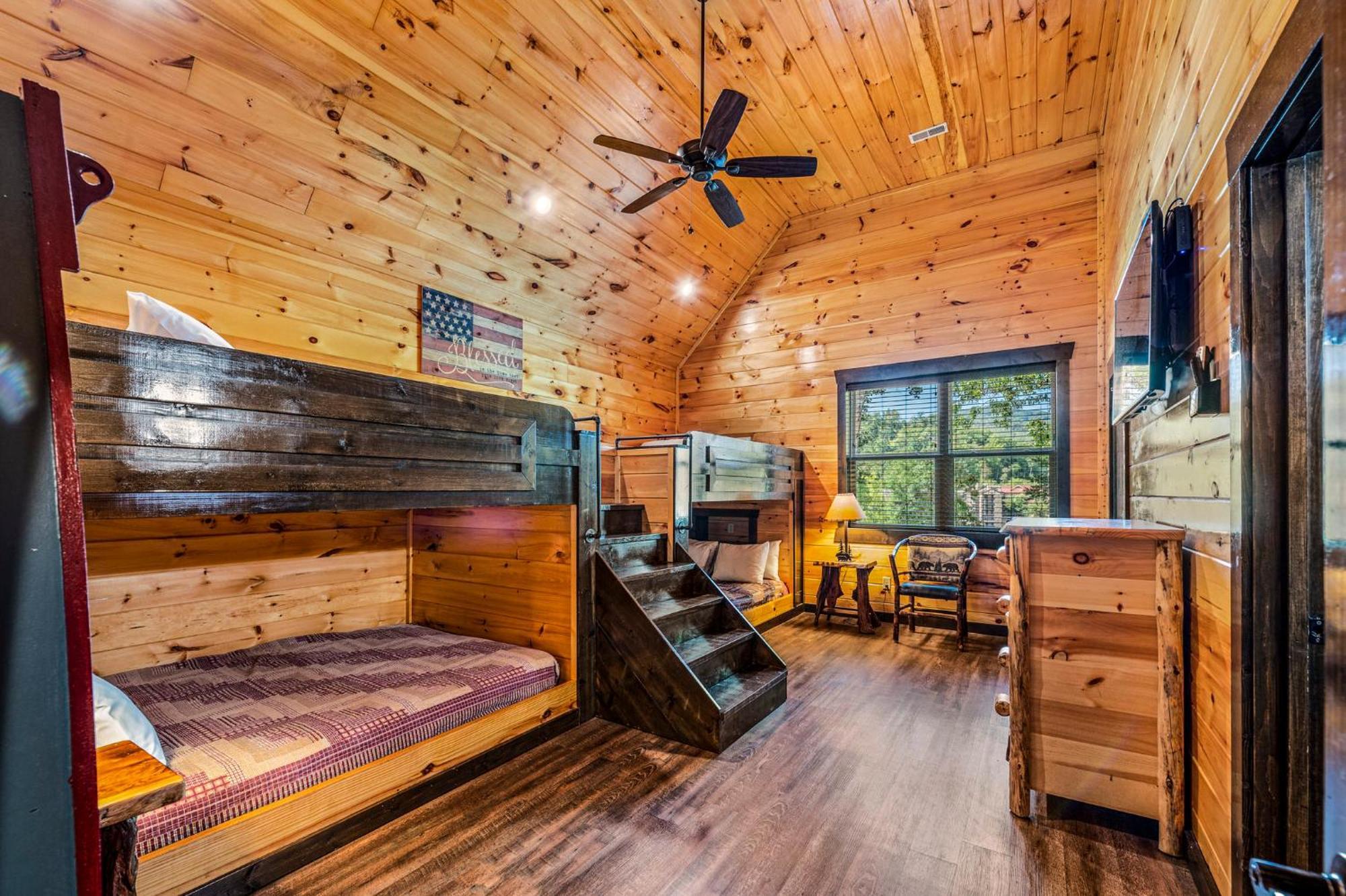 The Mighty Crabapple Manor By Stony Brook Cabins แกตลิงเบิร์ก ภายนอก รูปภาพ